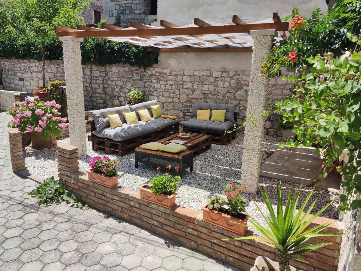 Guest House Exalto Trogir Exterior foto